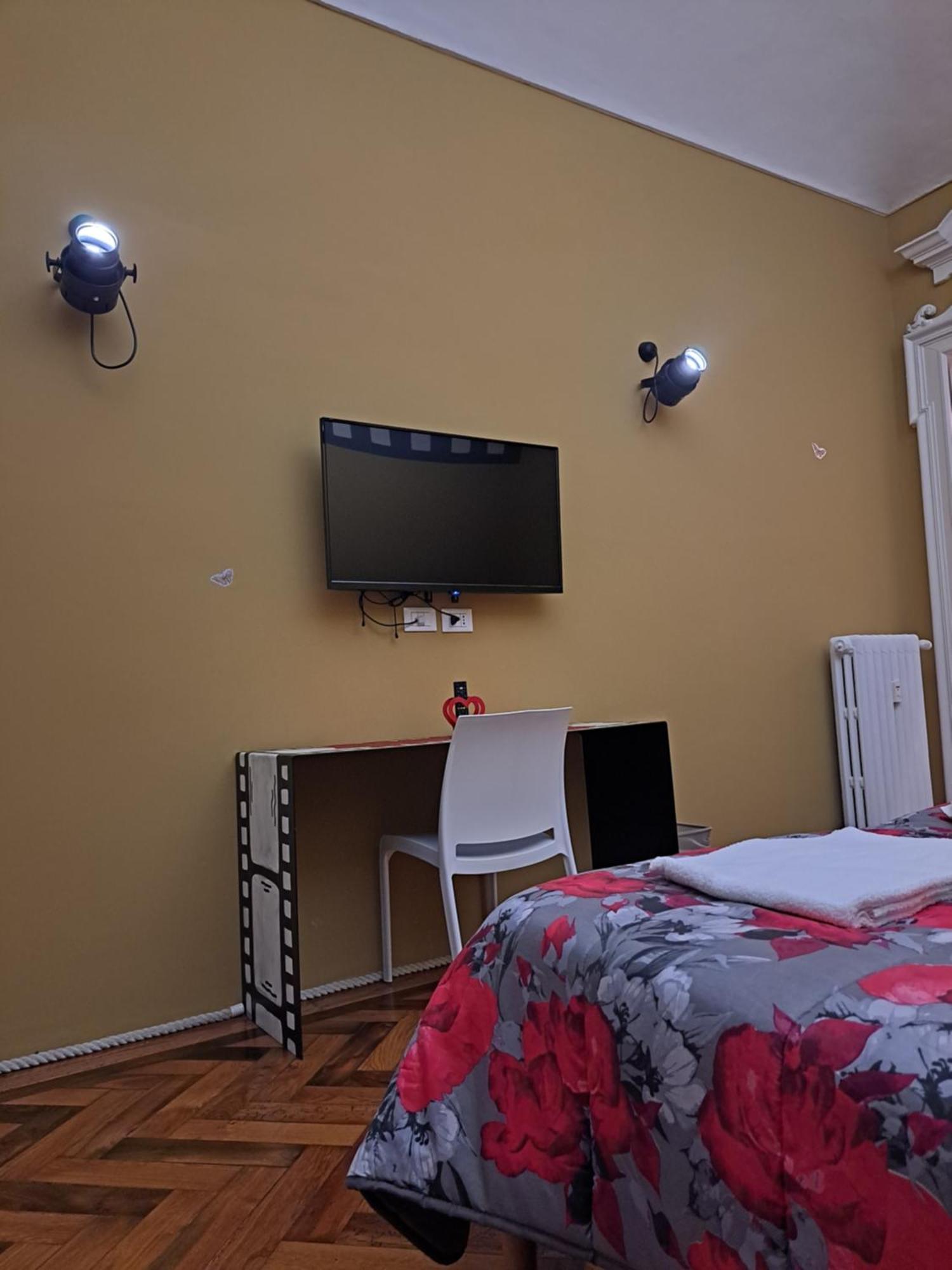 Hotel Loca à Turin Extérieur photo